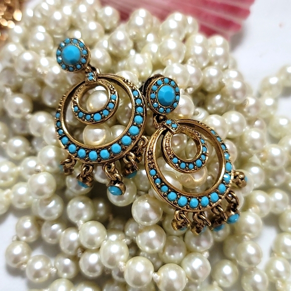 Vintage KENNETH JAY LANE Chandelier Earrings - Picture 3 of 5